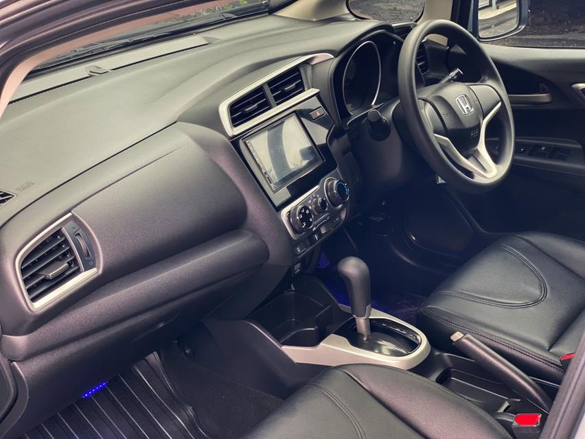 Honda Jazz 1.5S ปี 2017 เลขไมล์ 104,xxx km 9