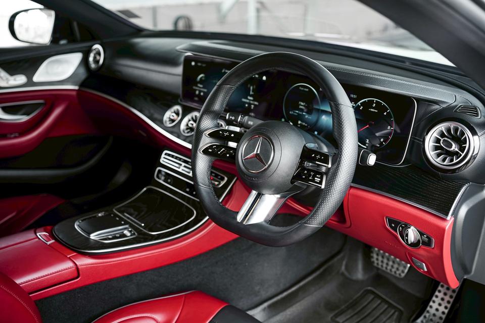 Benz CLS220d AMG สปอร์ตหรู รูปที่ 8
