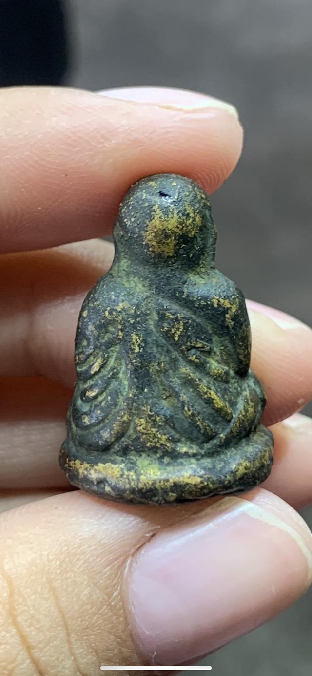 รูปหล่อหลวงพ่อเงินไม่รู้พิมพ์ 3