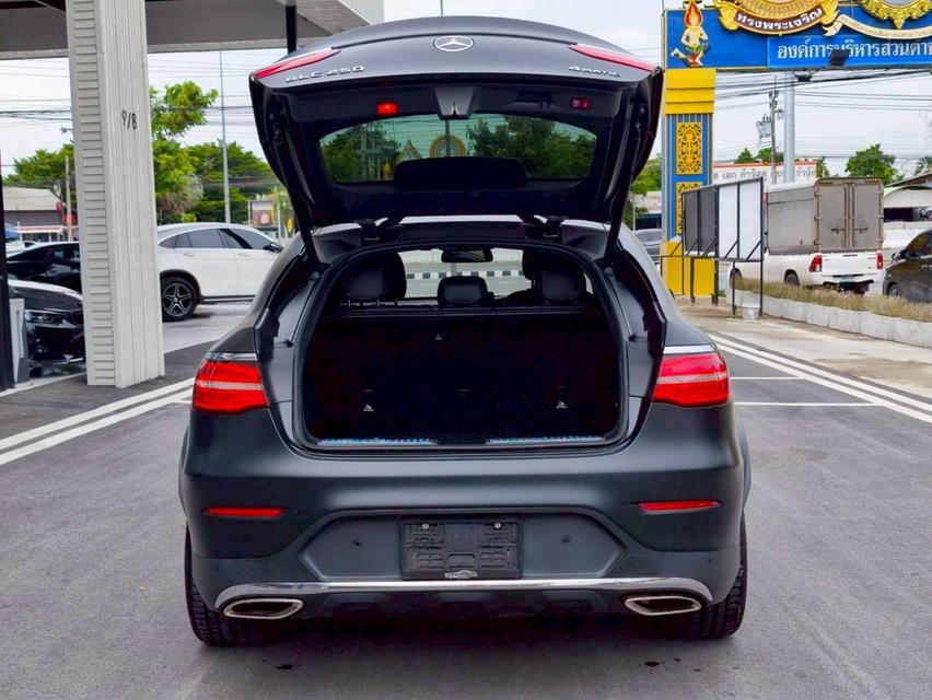 รหัสรถ KPV53 2018 Benz GLC250 Coupe AMG Plus สีเทา WRAP ดำ 16