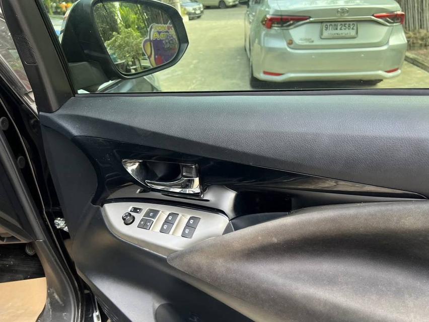 #TOYOTA INNOVA CRYSTA PREMIUM เครื่อง2.8cc.ปี 2022 ไมล์แท้100%คะ 12