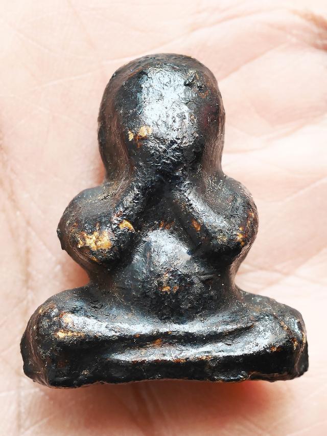 พระปิดตาหลวงพ่อทองสุข วัดสะพานสูง พิมพ์ตะพาบใหญ่....เก่าๆ เนื้อจัดๆ 7