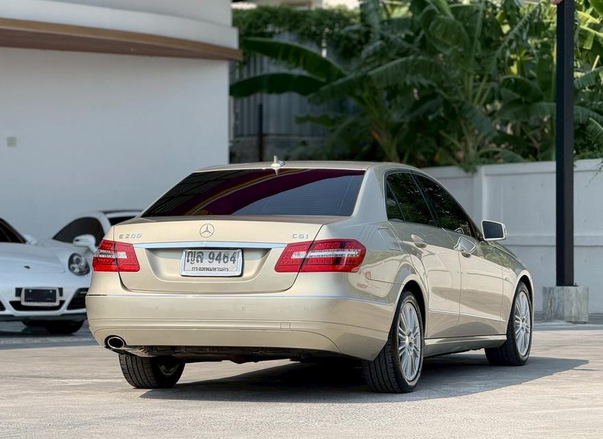 2011 BENZ E-CLASS, E200 CGI Avantgardeโฉม W212 ปี10-16 สีน้ำตาล รูปย่อยที่ 4