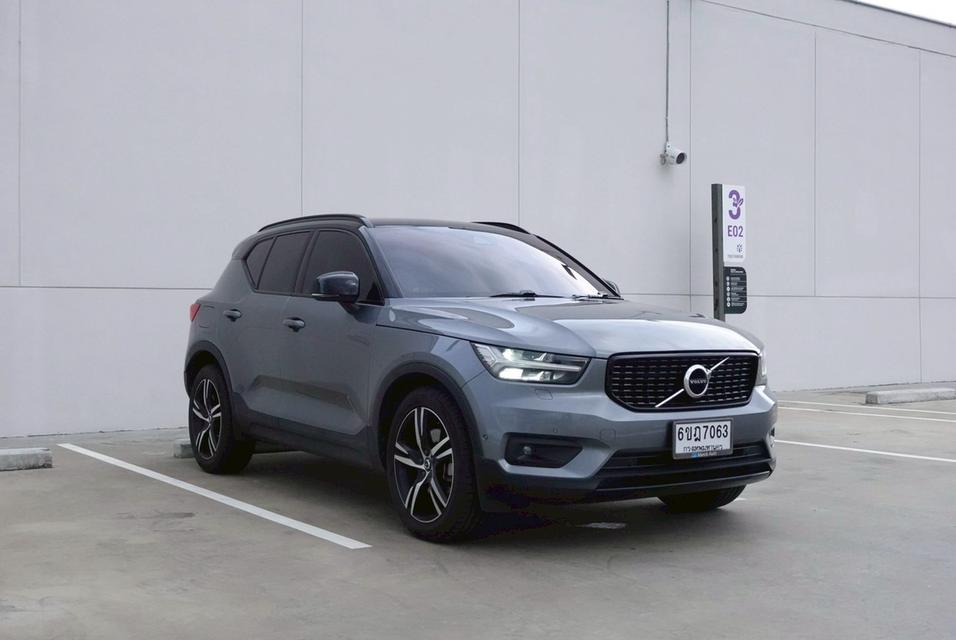 VOLVO XC40 2.0 T5 R-design AWD ปี2019
