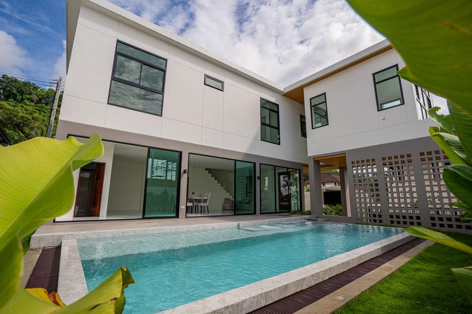 LUXURY 3-BEDROOM PRIVATE POOL VILLA FOR SALE 1