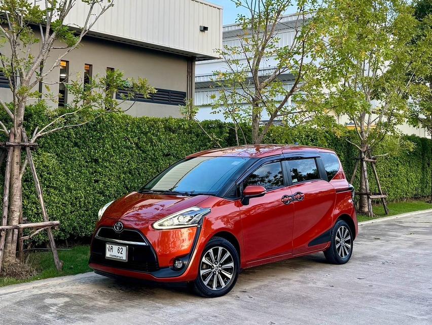 (แจ้งรหัสรถ CH62) #Toyota #Sienta 1.5 V ปี 2017 รุ่นท็อป