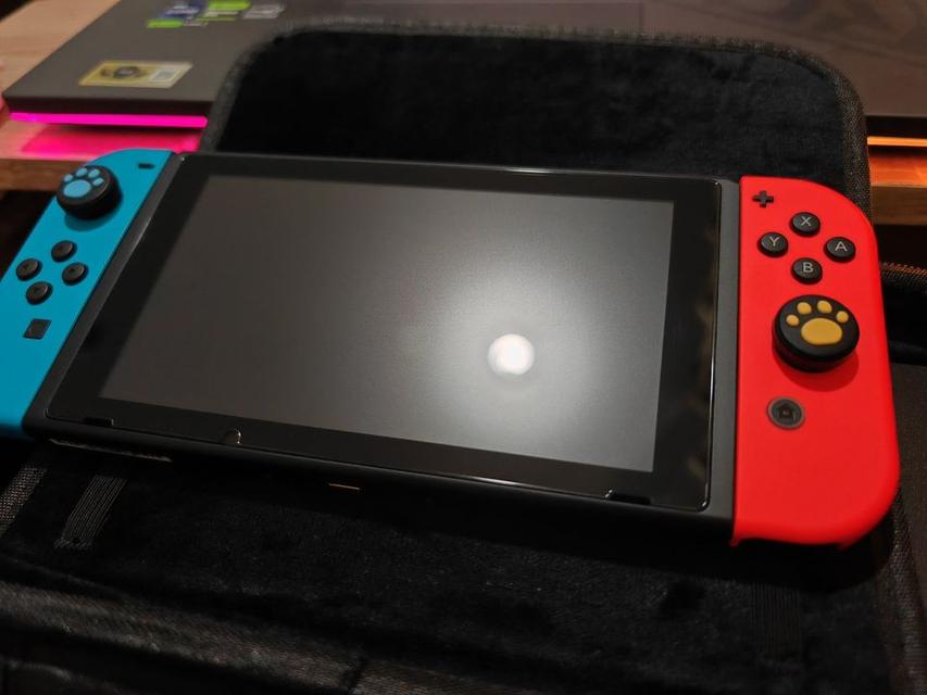 Nintendo Switch V.2 สภาพสวย ใช้งานน้อย