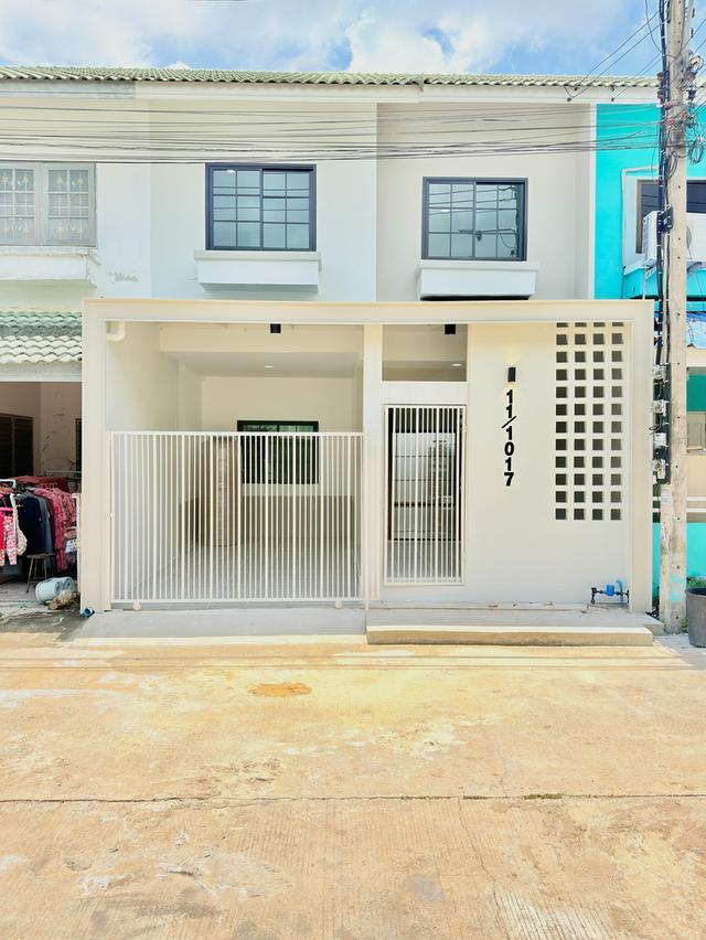 ขายทาวน์เฮ้าส์ หมู่บ้านนริศรา ซ.22 (โทรสอบถามราคา) 1