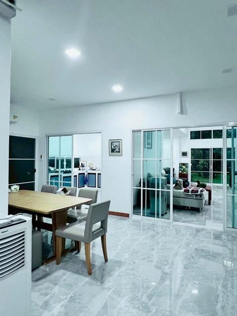 ให้เช่าบ้านเดี่ยวชั้นเดียวสุดหรู หลังใหญ่ 101ตร.ว. แยกนิคมเกตเวย์ วัดกุฎชี 100 ม.ฉะเชิงเทรา Big C แปลงยาว ตลาดวันไนท์เกต 2