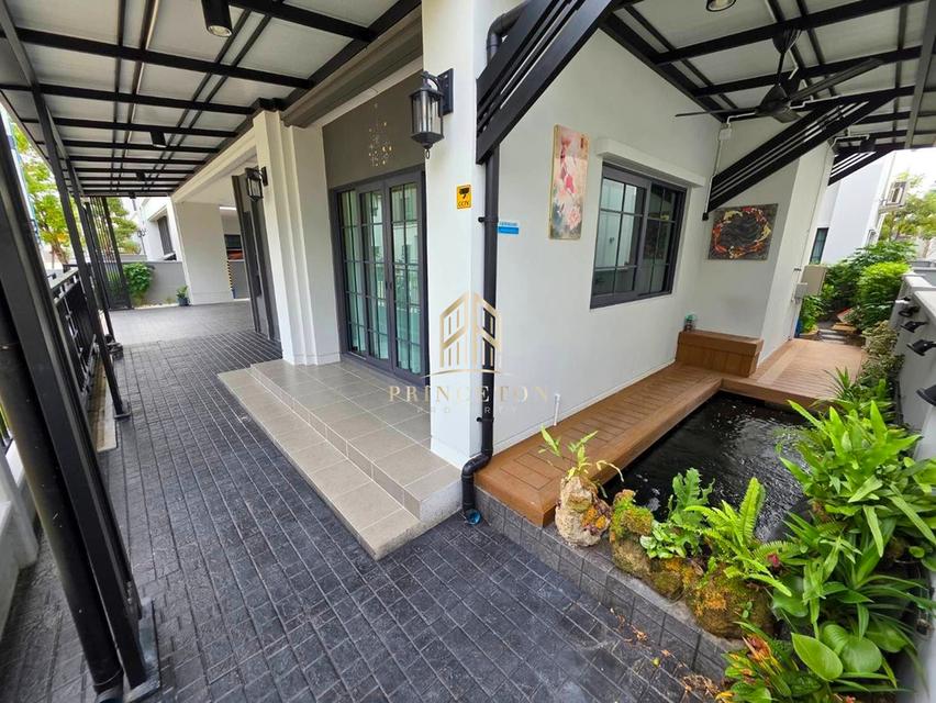 Luxury 2-Storey Home Centro Bangna 3