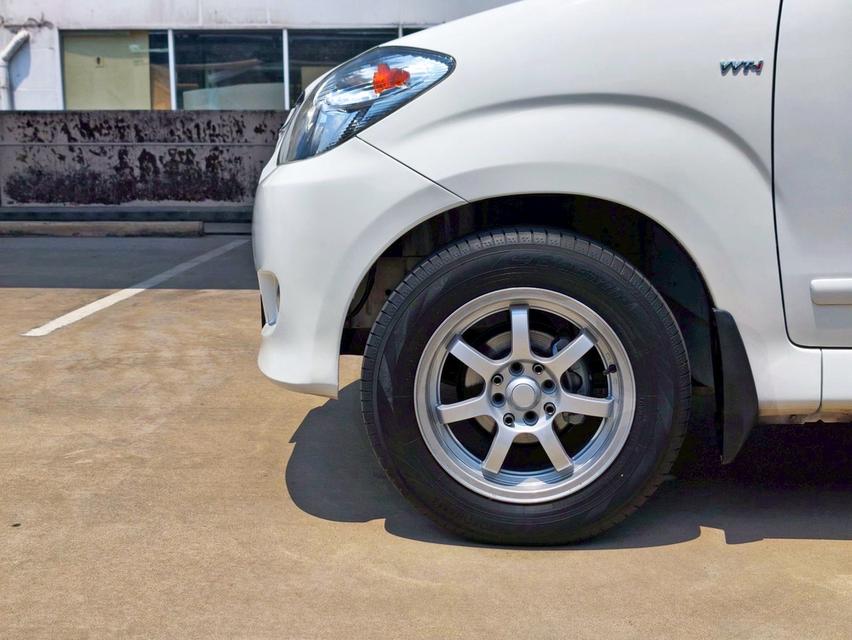 รหัสรถ CAT3541 2011 Toyota Avanza 1.5 E ออโต้ รถครอบครัว7ที่นั่ง รูปย่อยที่ 4
