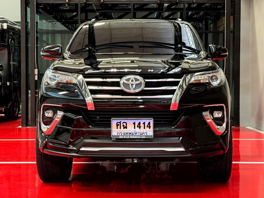 2020 TOYOTA FORTUNER 2.4 V รถสภาพสมบูรณ์ พร้อมใช้งาน รถวิ่งน้อย เข้าศูนย์ทุกระยะ ไม่เคยมีอุบัติเหตุครับ 7