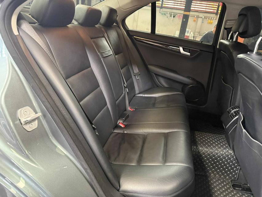 Benz C180 Saloon (W204) ปี 2011 ตัดสดราคาดี!