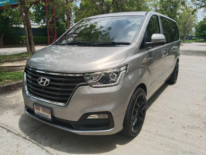 HYUNDAI H1, TOURING ปี 2018 Miner changed