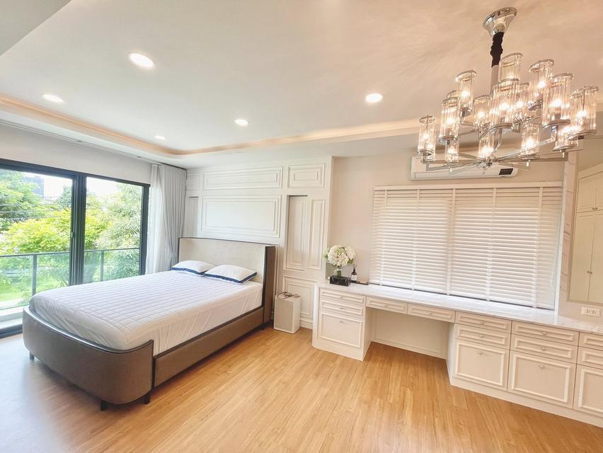 ให้เช่า! บ้านเดี่ยวสุดหรู Centro Bangna 5 ห้องนอน 6 ห้องน้ำ (260 ตร.ม.) ทำเลดีที่สุด: หน้าสวน-ใกล้คลับเฮาส์ 12