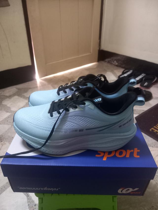 ร้องเท้าวิ่ง IQ SPORT ไม่เคยผ่านการใข้งาน ไม่เคยใส่