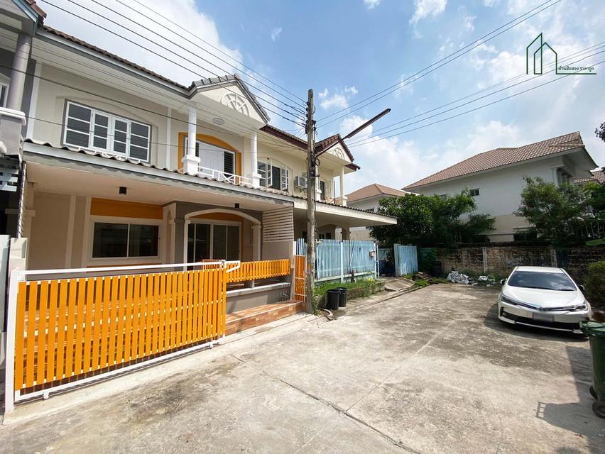 ทาวน์เฮาส์ 2 ชั้น หมู่บ้าน สุธาวี คัตเตอร์เฮ้าส์ คลองขุด บางพลี พร้อมอยู่  20