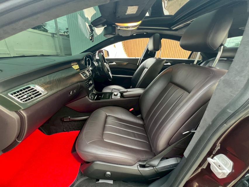 ปี 2012 BENZ CLS-CLASS, 250 โฉม W218 ปี11-18สีน้ำตาล เครื่องดีเซล ไมล์แท้ 9