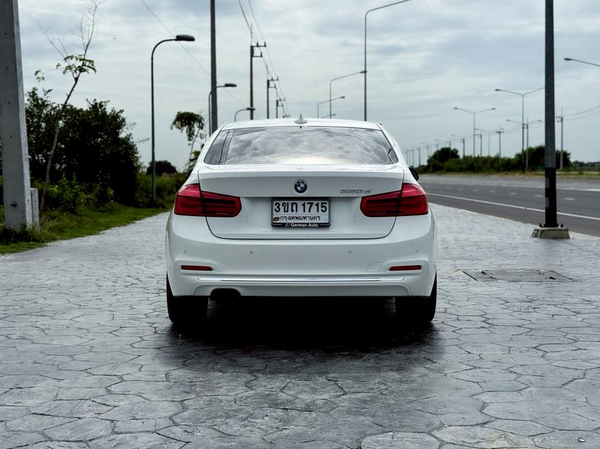 BMW 320d Luxury ปี 2015 สีขาว สวยสภาพดี 6