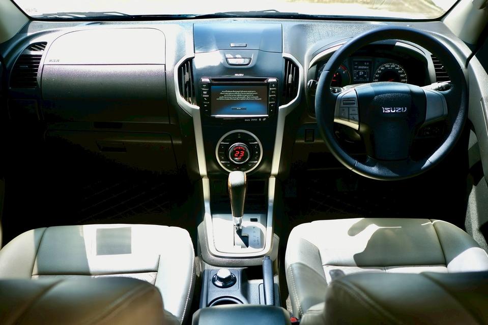 isuzu mu-x 3..0 ขับ4 16