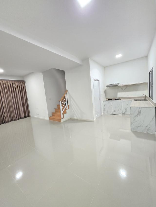 ให้เช่าทาวน์โฮม(บ้านใหม่) โครงการ : เดอะคอนเนค สุวรรณภูมิ4 ซ.กิ่งแก้ว 37 (ใกล้สนามบินสุวรรณภูมิ) 9