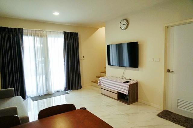 เฟอร์นิเจอร์ครบ 3นอน MRT ศรีแบริ่ง 2.4 กม.ให้เช่าทาวน์เฮ้าส์ 3 ชั้น 20 ตร.ว. 240 ตร.ม.4 น้ำ 2