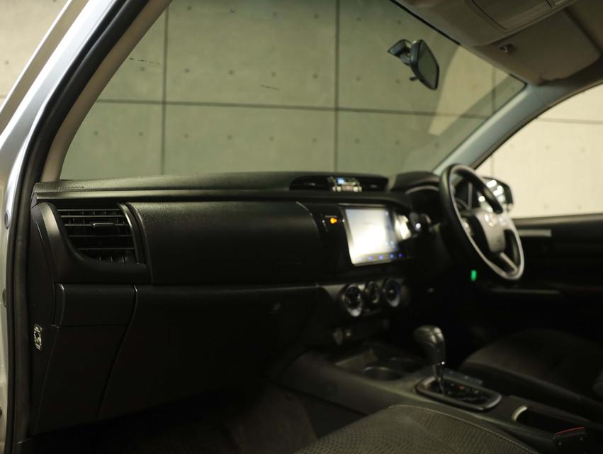 2025 Toyota HILUX REVO 2.4 Smart Cab Z Edition Entry Pickup AT รูปที่ 17