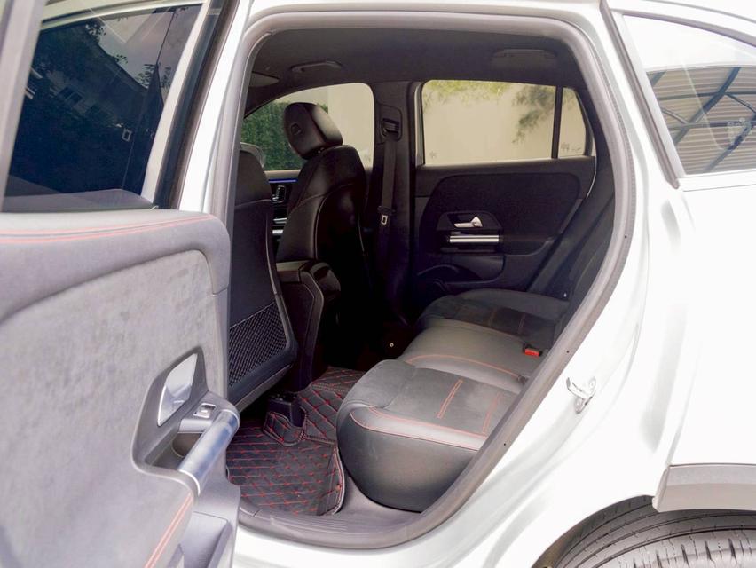 Mercedes-Benz GLA 200 1.3 AMG DYNAMIC (W247) ปีจด 2024 13