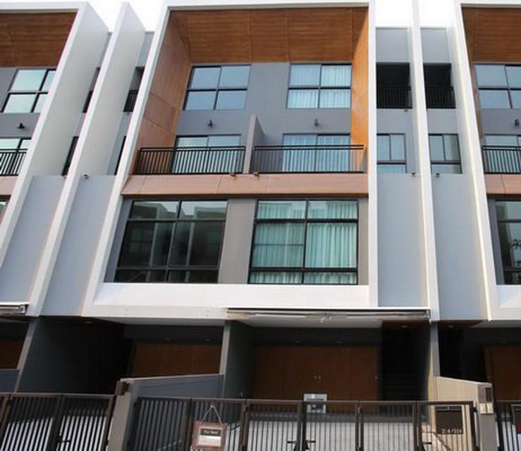 FOR RENT ARDEN PATTANAKARN 20 MODERN DECOR. 60,000 ENNXO