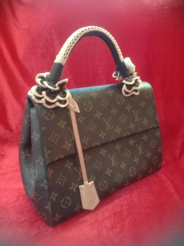 ขายกระเป๋าหลุยส์แท้ 100% Louis Vuitton รุ่นcluny BB Monogram แคนวาส สวยมากๆไม่มีตำหนิ"ไม่ได้ใช้จึงขาย"ด่วนT.081-482-6961ราคา135,000บาทขายถูก75,555บาท. 5