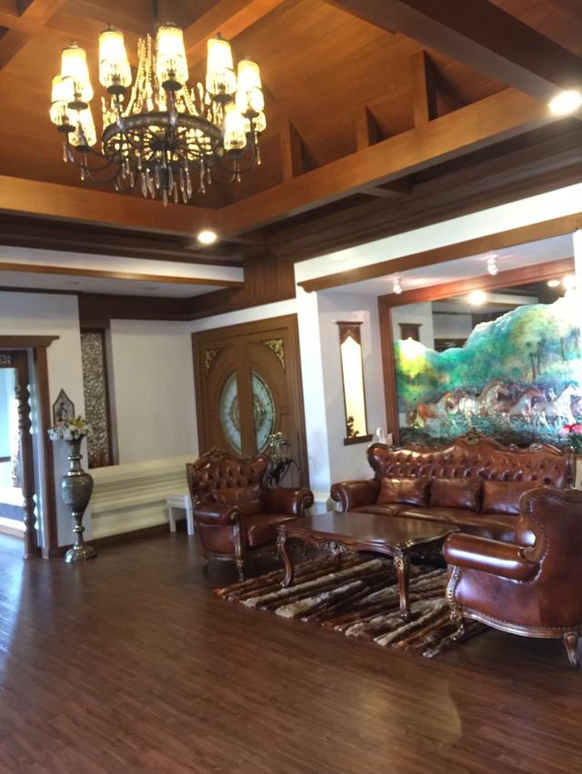 บ้านสวย สไตร์รีสอรท ที่กว้างขวาง ใกล้ตลาด เดินทางสะดวก 6