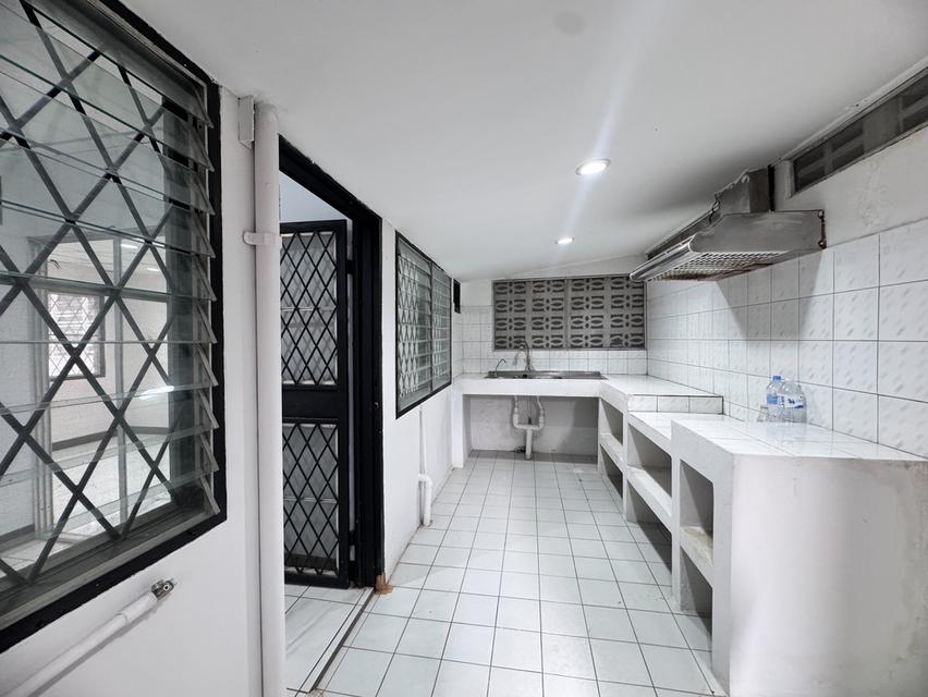 ขายบ้านเดี่ยว2ชั้น หมู่บ้านนักกีฬาแหลมทอง ซอยกรุงเทพกรีฑา39 (N.1348) 11