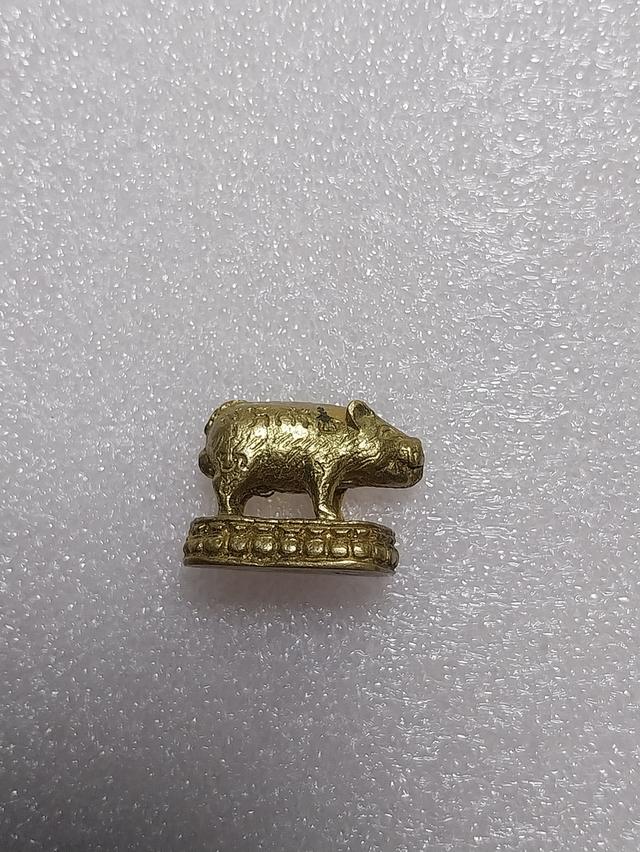 หมูมหาลาภ วัดใหม่ปิ่นเกลียว 2