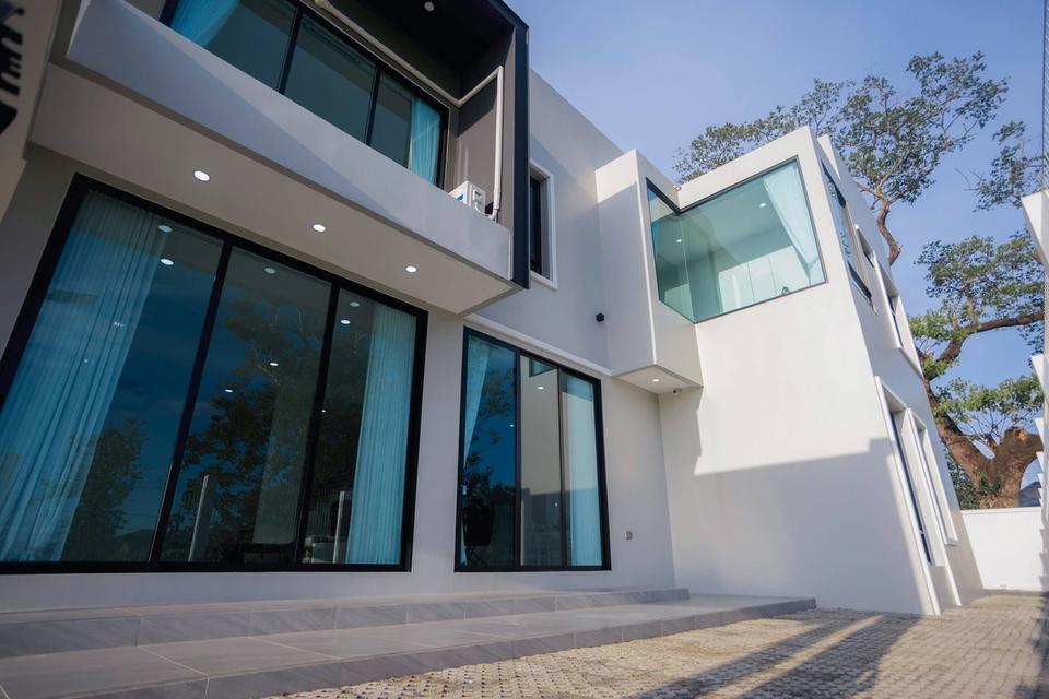 บ้านเดี่ยวในเมือง หน้าบ้านวิวภูเขา หลังบ้านมีน้ำ 2