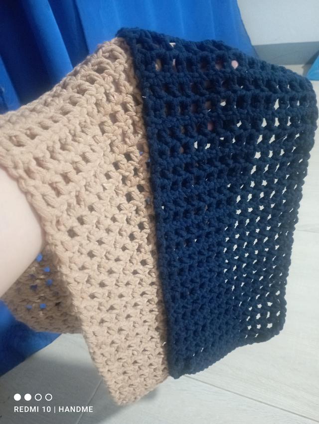 ผ้าพันคอไหมพรม  สีกากี.กรม รูปที่ 2