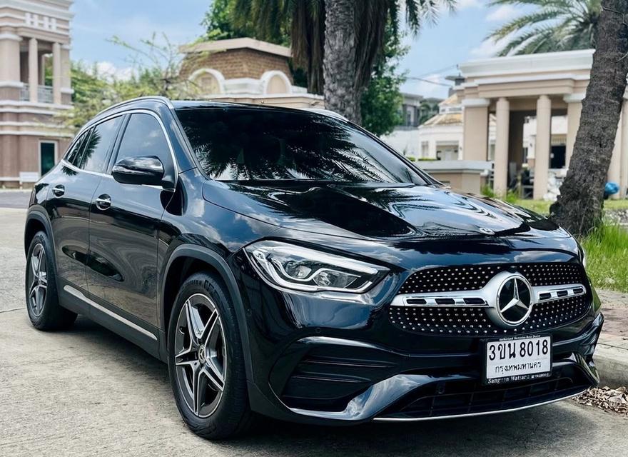 Mercedes-Benz GLA200 AMG Dynamic