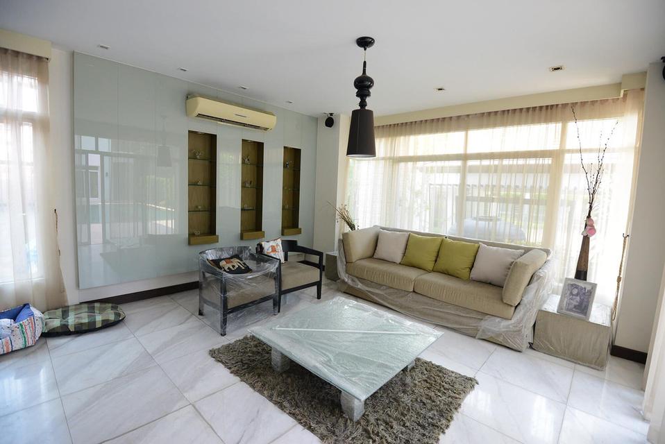 บ้านเดี่ยว 2 ชั้น หรูมีสไตล์ หมู่บ้านไพรเวท เนอวาน่า ลาดพร้าว - สระว่ายน้ำส่วนตัว - ที่ดิน 259.3 ตรว. 4