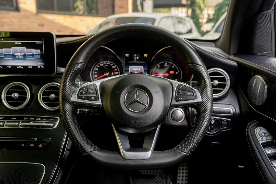 “Mercedes-Benz GLC250d 4MATIC AMG ” ปี 2018 ⭐️𝐆𝐋𝐂𝟐𝟓𝟎 ดีเซล! สีหายาก ประวัติดียืน1✨ 4
