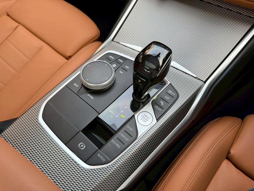รหัสรถ AP6116 BMW 330Li M Sport ปี 2022 รูปที่ 12