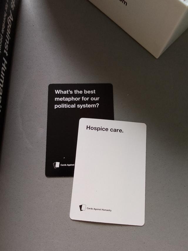 เกมส์ไพ่ Cards Against Humanity 9