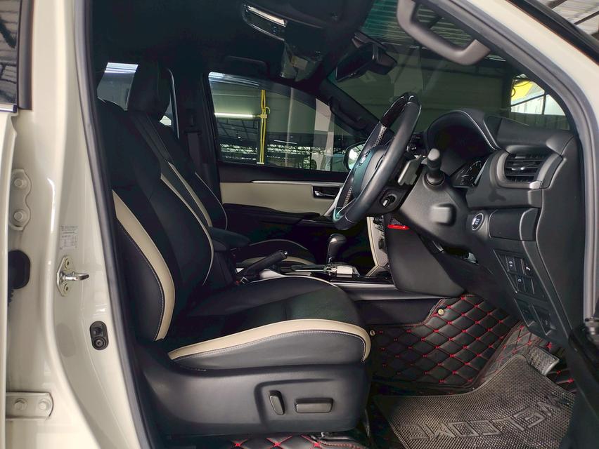 Toyota Legender 2.8 4WD ปี 2020จด2022 ✅ ฟรีค่าจัด-ค่าโอน ✅ ฟรีประกันภัย ✅ ฟรี พรบ 10
