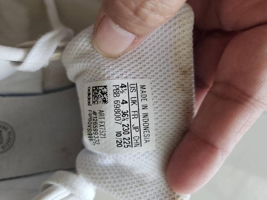 รองเท้า Adidas Stan smith