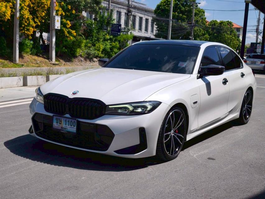 รหัสรถ KPV1100 🚗 2023 BMW 330e M SPORT LCI