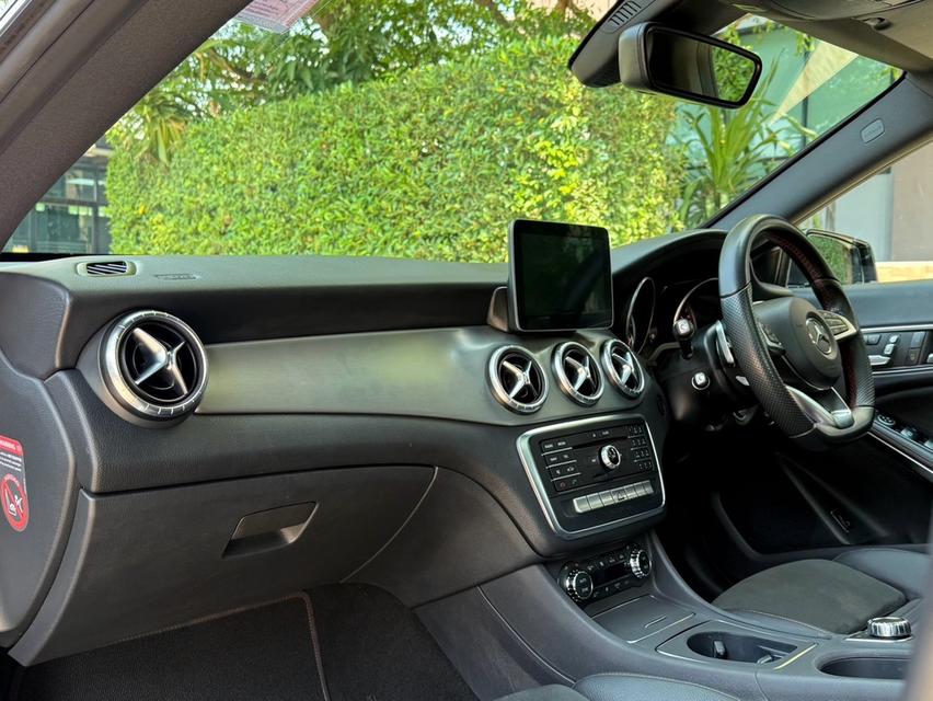 2017 BENZ CLA 250 AMG FACELIFT รถออกศูนย์ BENZ THAILAND รถวิ่งน้อย เข้าศูนย์ทุกระยะ รถไม่เคยมีอุบัติเหตุครับ รูปที่ 11