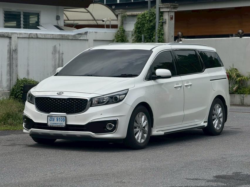 KIA CANIVAL Wagon 4dr EX 11st SA 6sp FWD 2.2DTi (CBU) Y2015  สีขาว ออโต้  