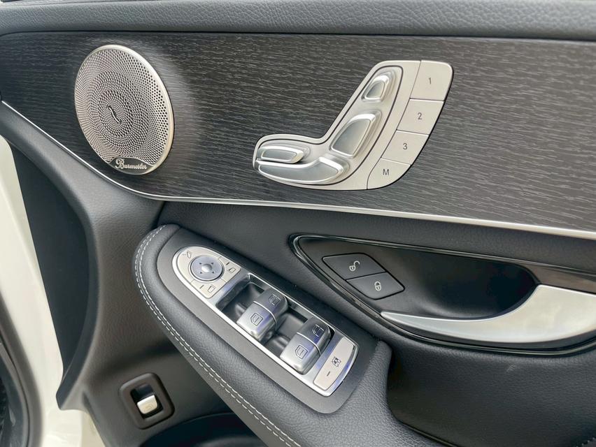 Mercedes Benz GLC300e AMG Dynamic 4MATIC Facelift ปี2022  20