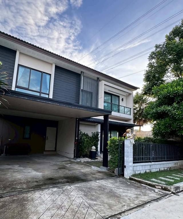 ขายด่วนบ้านเดี่ยว หมู่บ้านเซนโทรบางนา กม.7 บ้านหลังมุม ใกล้เมกะบางนา (N.2337) 1