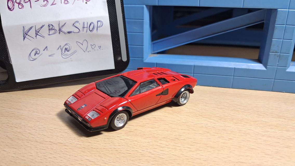 รถโมเดล รถเหล็ก Premium RS 1/43 Lamborghini Countach LP500S (สีแดง) ล้อหมุนได้ปกติสภาพตัวรถ มือสอง มีรอยสีถลอกตามขอบเล็กน้อยตามรูป