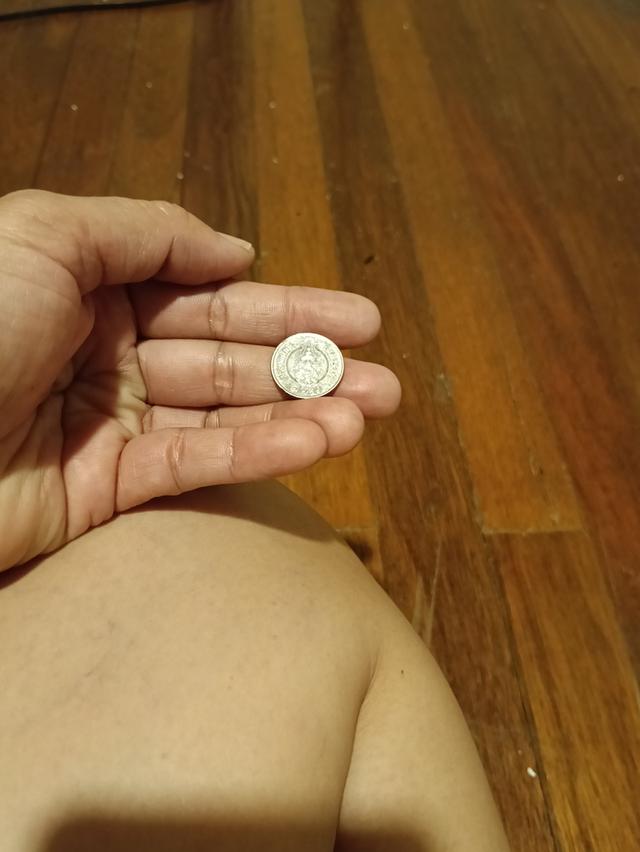 เหรียญร.10ลักษณะเด่นมีวงกลมตรงกลางเหรียญ รูปย่อยที่ 3