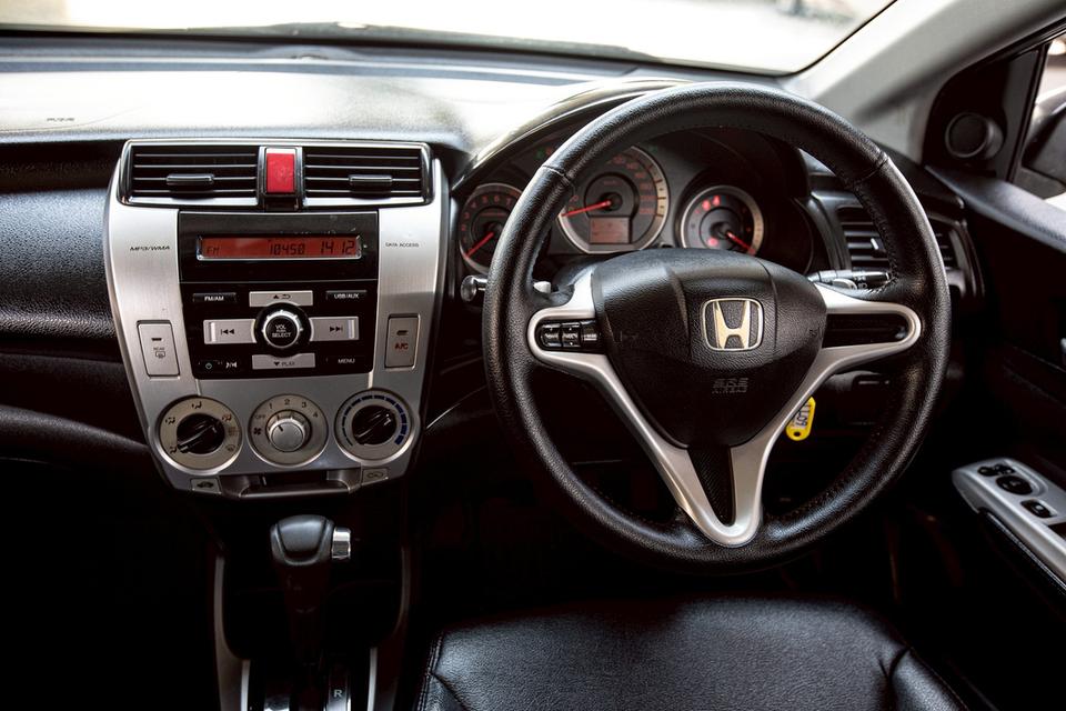 Honda City 1.5SV ปี 2011 สีเทา ท๊อปสุด 15